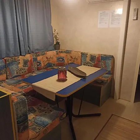 דירה Bungalow Seaesta Di Lugano פורלצה