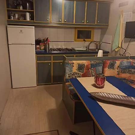 Bungalow Seaesta Di Lugano פורלצה