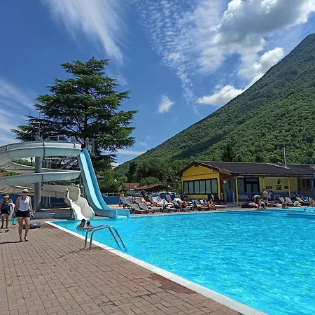 Bungalow Seaesta Di Lugano דירה