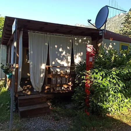 Bungalow Seaesta Di Lugano פורלצה